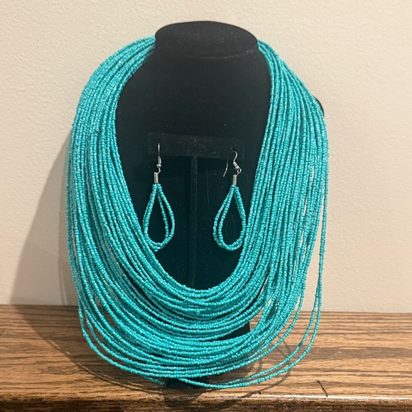 Paparazzi 2 Piece Torquise Seedbead Necklace & Earring Set (NWT) - Picture 2 of 5